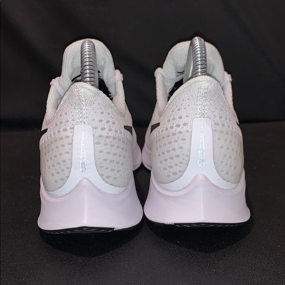 Nike Air Zoom Pegasus 35 TB White/Black - Picture 4 of 5